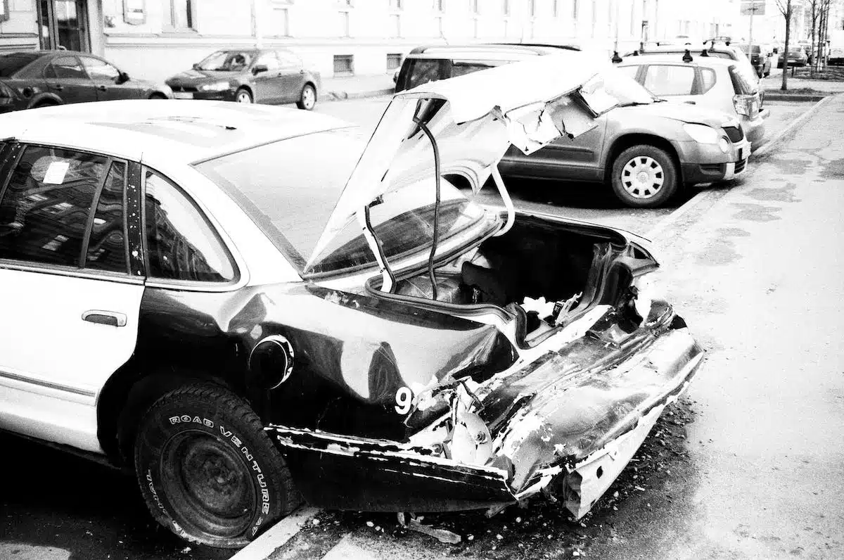 épave voiture