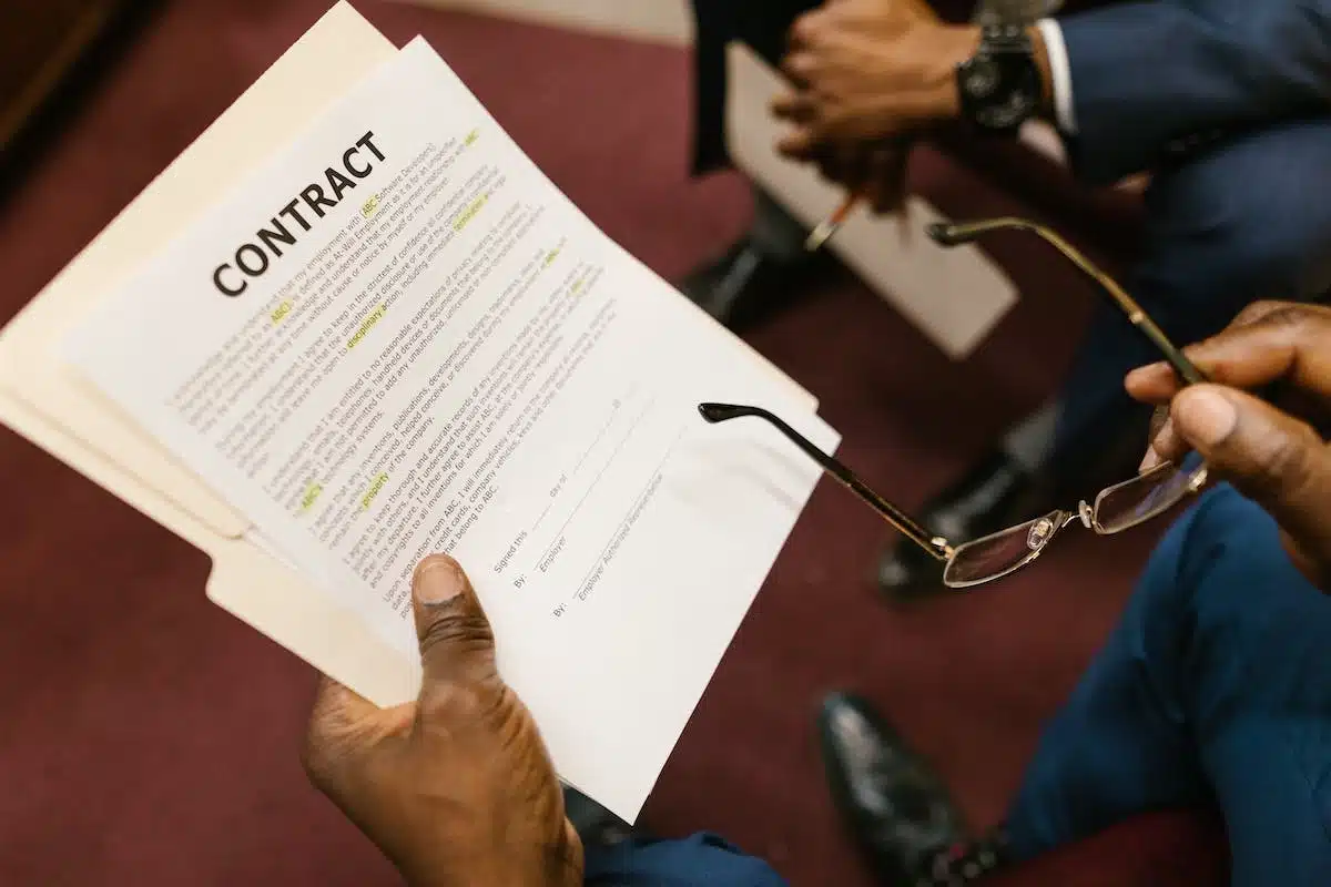 contrat  justice