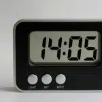 Comment choisir son réveil matin digital à LED ?