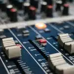 Le mastering en ligne : la clé du succès pour vos productions musicales !