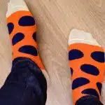 Les chaussettes fantaisie : optez pour des détails fun et humoristiques !